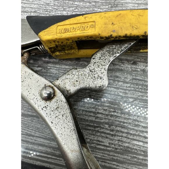 Roadpro Tools Open Stock RPS4028 10 Inch Curved Locking Pliers {L} - Picture 15 of 16